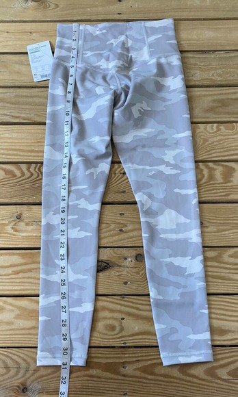 NWT Athleta Elation Leggings Size XS Women’s Grey Camo MSRP $89 - Picture 8 of 11